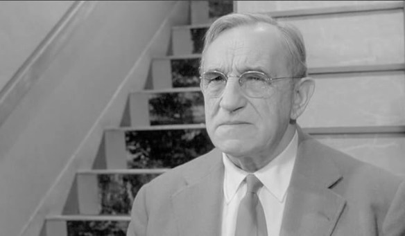 Charles Vanel in Rififi in Tokyo