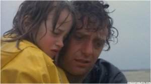 Beatrice Edney & Mark Burns in A DAY AT THE BEACH