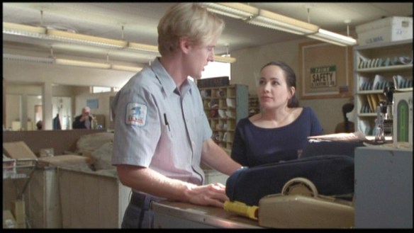 Owen Wilson & Janeane Garofalo in The Minus Man (1999)