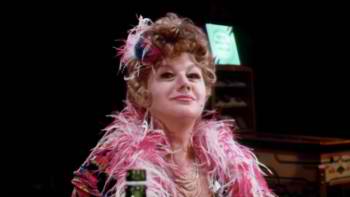 Shelley Winters.....drunk again in Poor Pretty Eddie