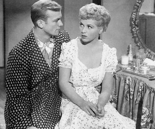 Aldo Ray and Judy Holliday in George Cukor’s The Marrying Kind (1952)