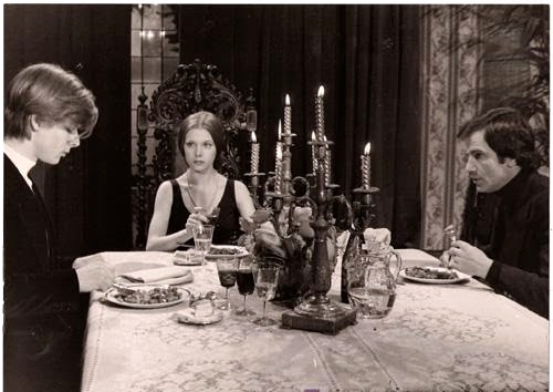 John Moulder-Brown (left), Inma de Santis and Simon Andreu in Juegos de Amor Prohibido (1975) aka Forbidden Love Game