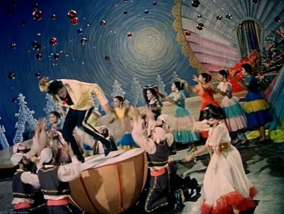 Shammi Kapoor rips it up in  Junglee (1961)