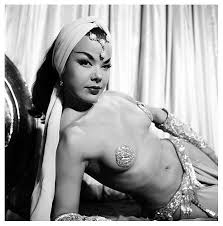 Nejla Ates, the belly dancing sensation of Turkish Delight (1949)