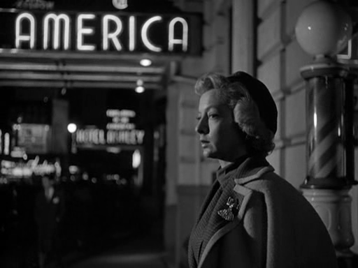 Evelyn Keyes in a film noir-like shot from Earl McEvoy's The Killer That Stalked New York (1950)