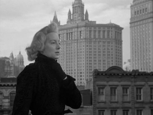 A manhunt is under way for Evelyn Keyes as The Killer That Stalked New York (1950)