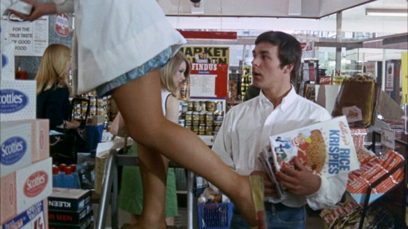 Barry Evans is more than curious in Here We Go Round the Mulberry Bush (1967)