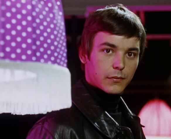 Barry Evans at the beginning of his career in Here We Go Round the Mulberry Bush (1967)