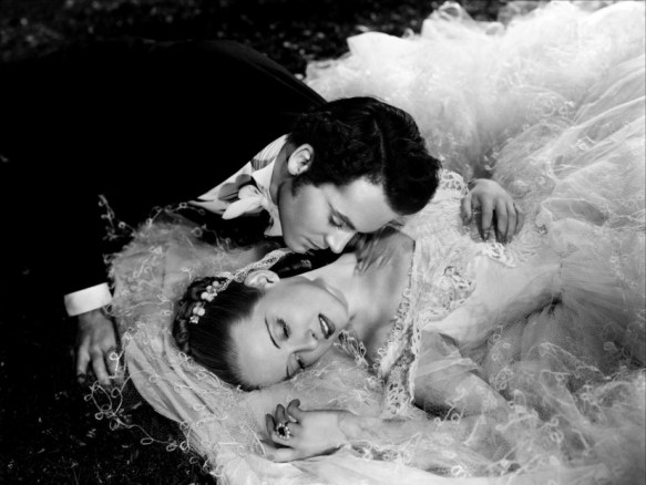 Henry Fonda and Bette Davis star in William Wyler's Jezebel (1938)