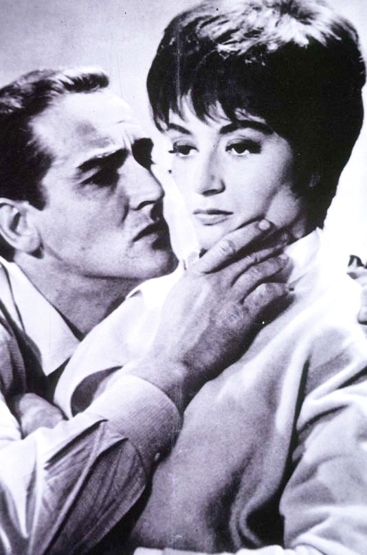 Anouk Aimee becomes disillusioned by her husband Vittorio Gassman's get-rich-quick schemes in Il Successo (1963)