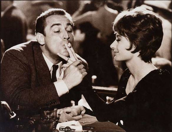 Guido (Vittorio Gassman) and his wife Laura (Anouk Aimee) at a trendy nightclub in Il Successo (1963)