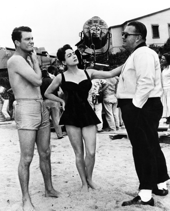 On the set of Autumn Leaves with Cliff Robertson (left), Joan Crawford and director Robert Aldrich.